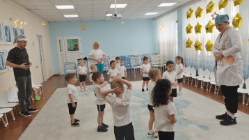 "Утренняя зарядка с родителями, посвященная международному дню ветеринарного врача" "Утренняя зарядка с родителями, посвященная международному дню ветеринарного врача".