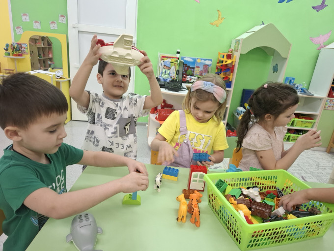Международный день LEGO Международный день LEGO.