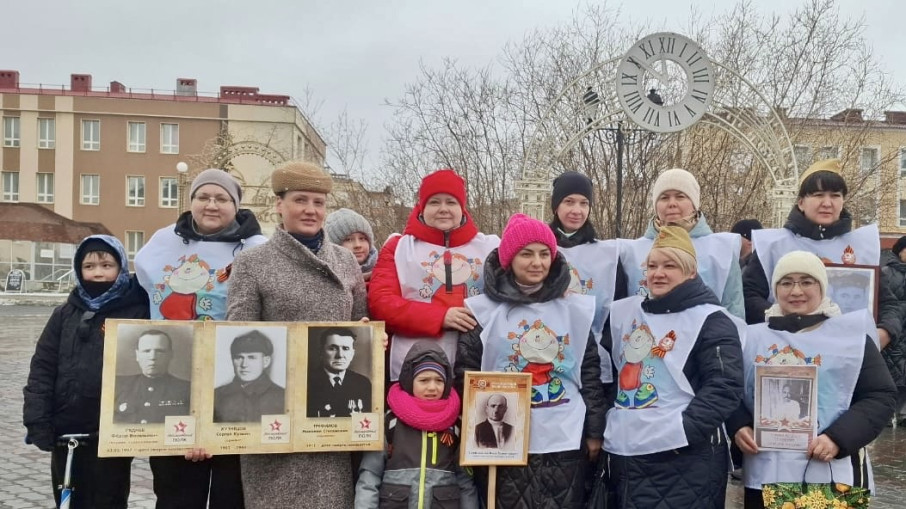 Общероссийское движение в память о героях-участниках Великой Отечественной войны "Бессмертный полк" Общероссийское движение в память о героях-участниках Великой Отечественной войны "Бессмертный полк".